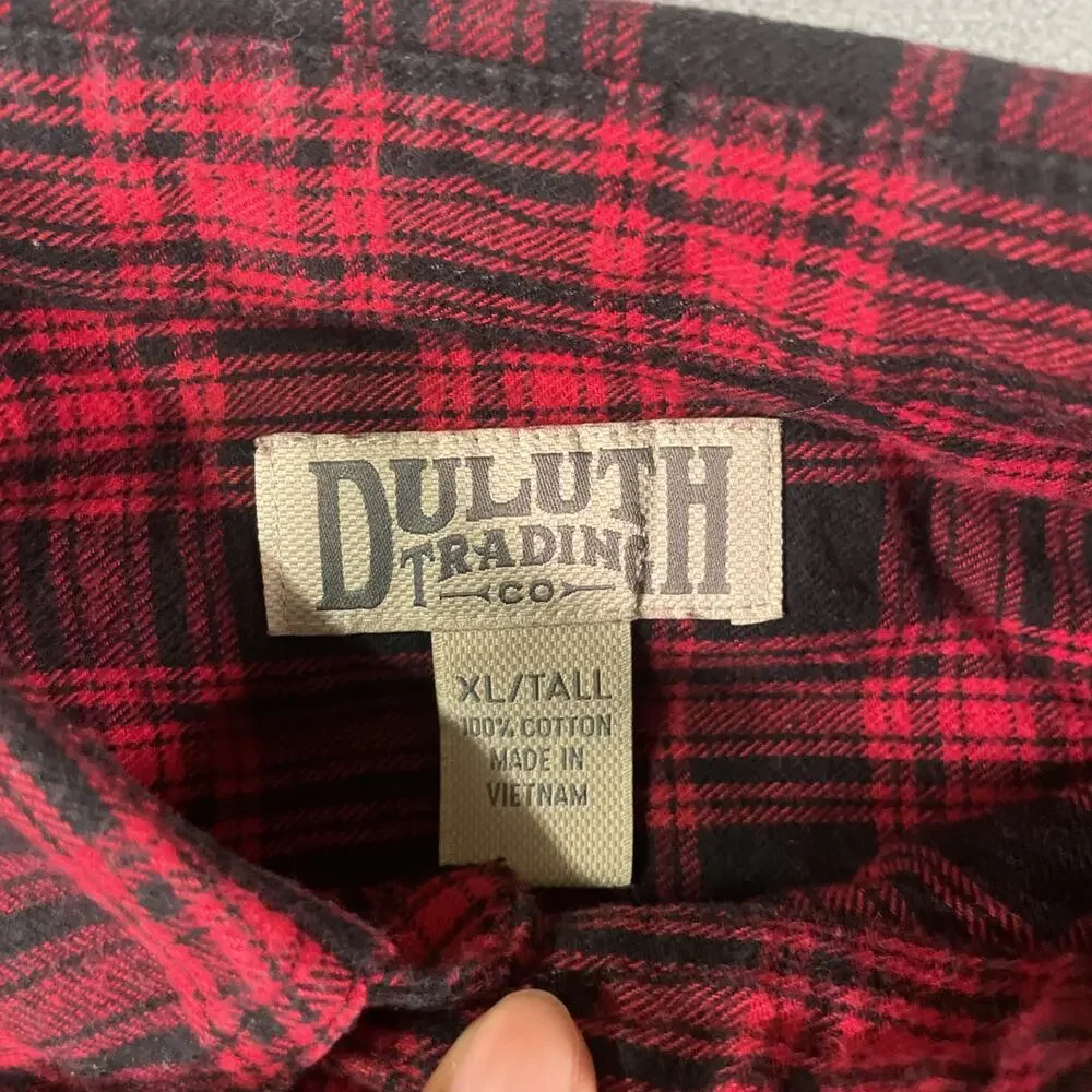 Duluth Trading Co Flannel Shirt Men's XL Tall XLT Black Red Plaid Heavyweight - Picture 6 of 8